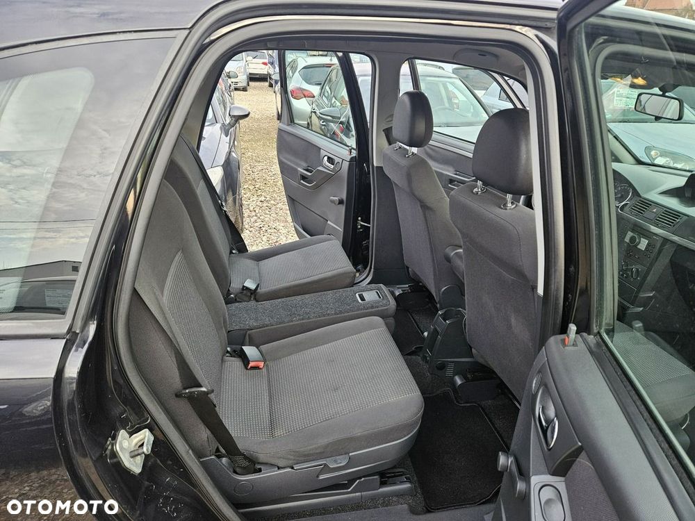 Opel Meriva - 11