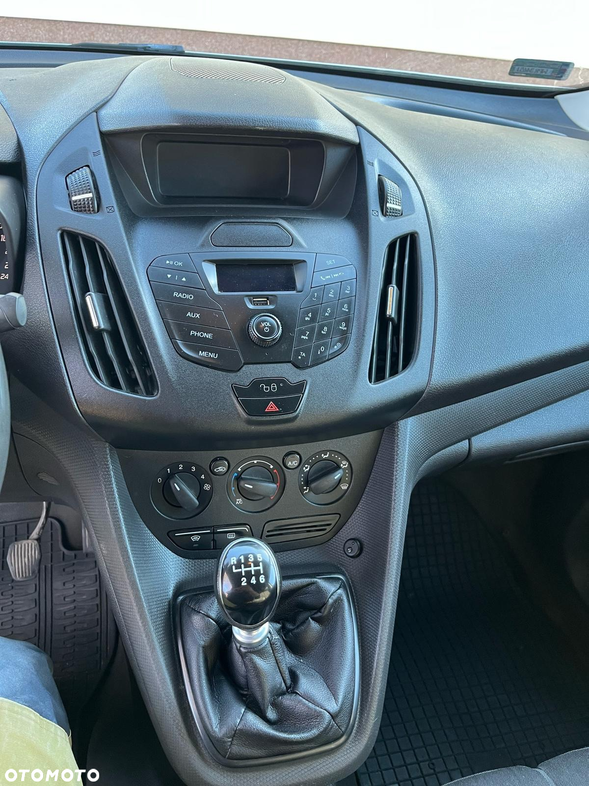 Ford Transit Connect - 15