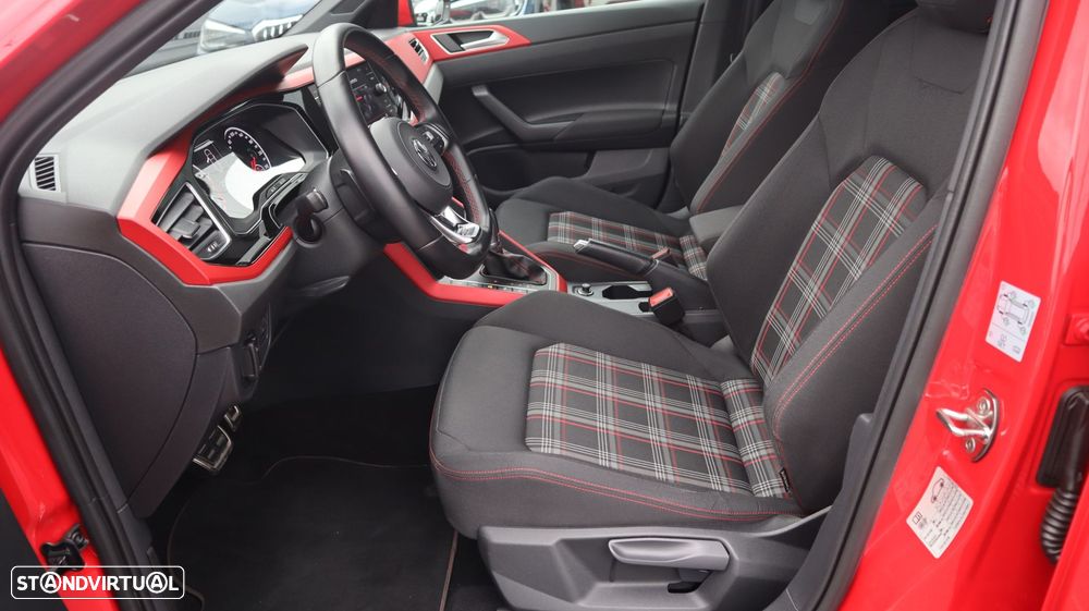 VW Polo 2.0 TSI GTI DSG - 13