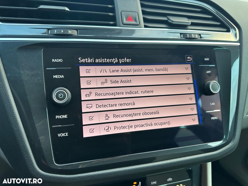 Volkswagen Tiguan - 19