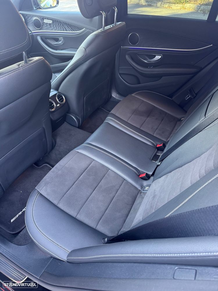 Mercedes-Benz E 300 de AMG Line - 14