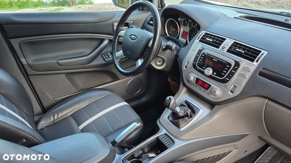 Ford Kuga 2.0 TDCi 4x4 Titanium - 15