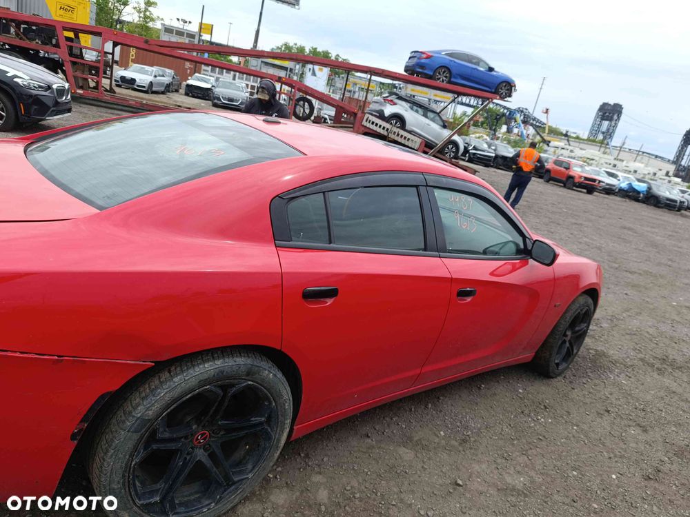 Dodge Charger 3.6 GT - 5