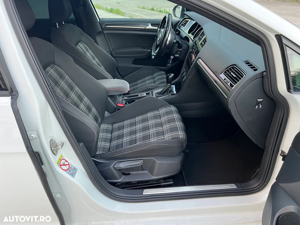 Volkswagen Golf GTD 2.0 TDI SCR DSG - 7