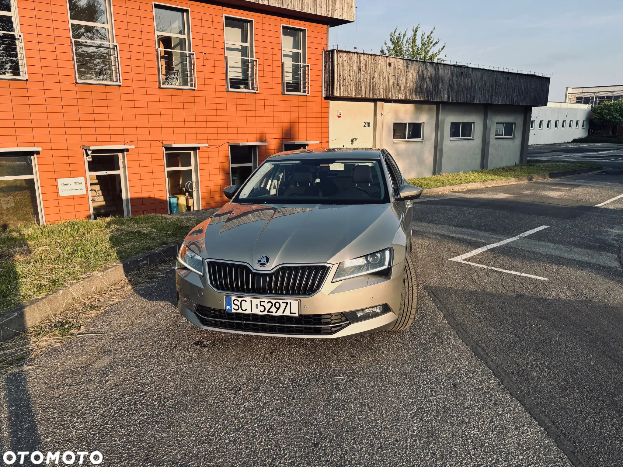 Skoda Superb 1.8 TSI Ambition DSG - 7