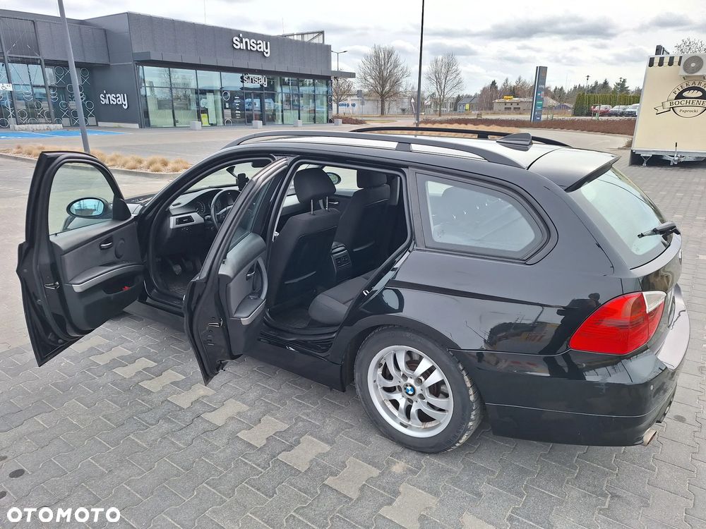 BMW Seria 3 318i - 10