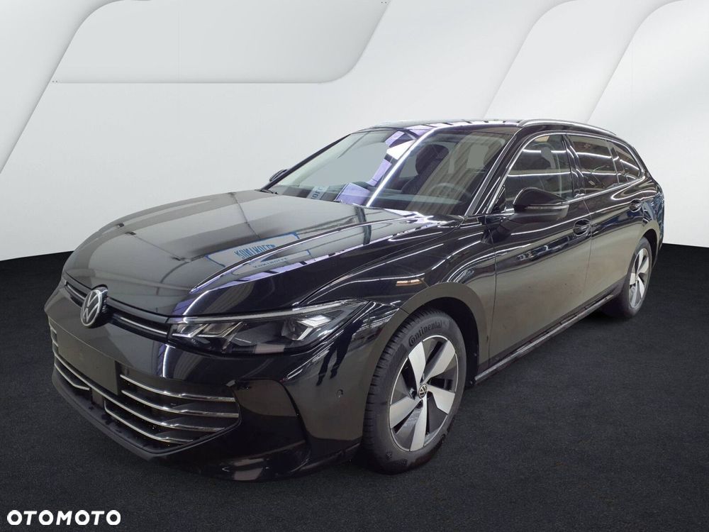 Volkswagen Passat - 1