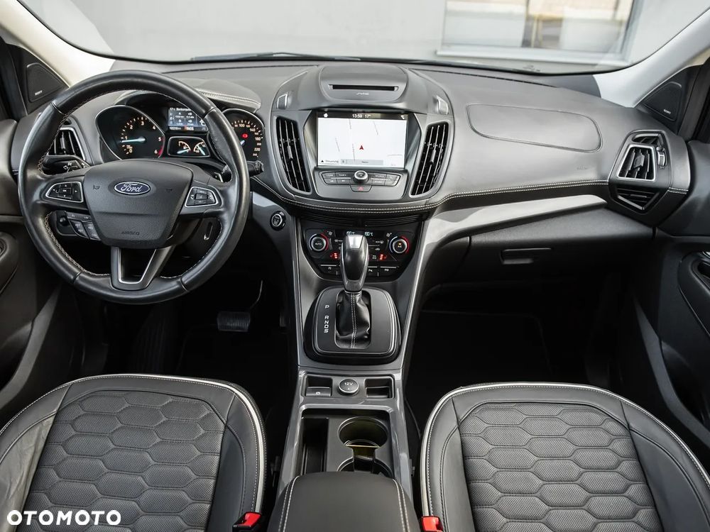 Ford Kuga 2.0 TDCi 4x4 Vignale - 29