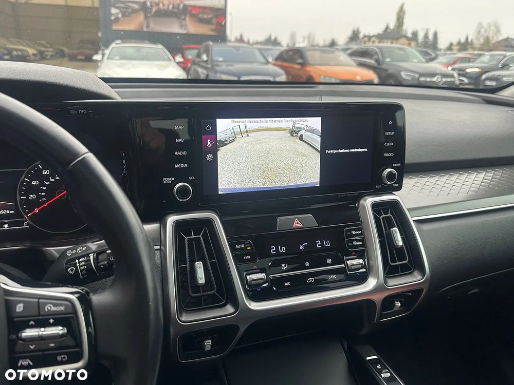 Kia Sorento - 8