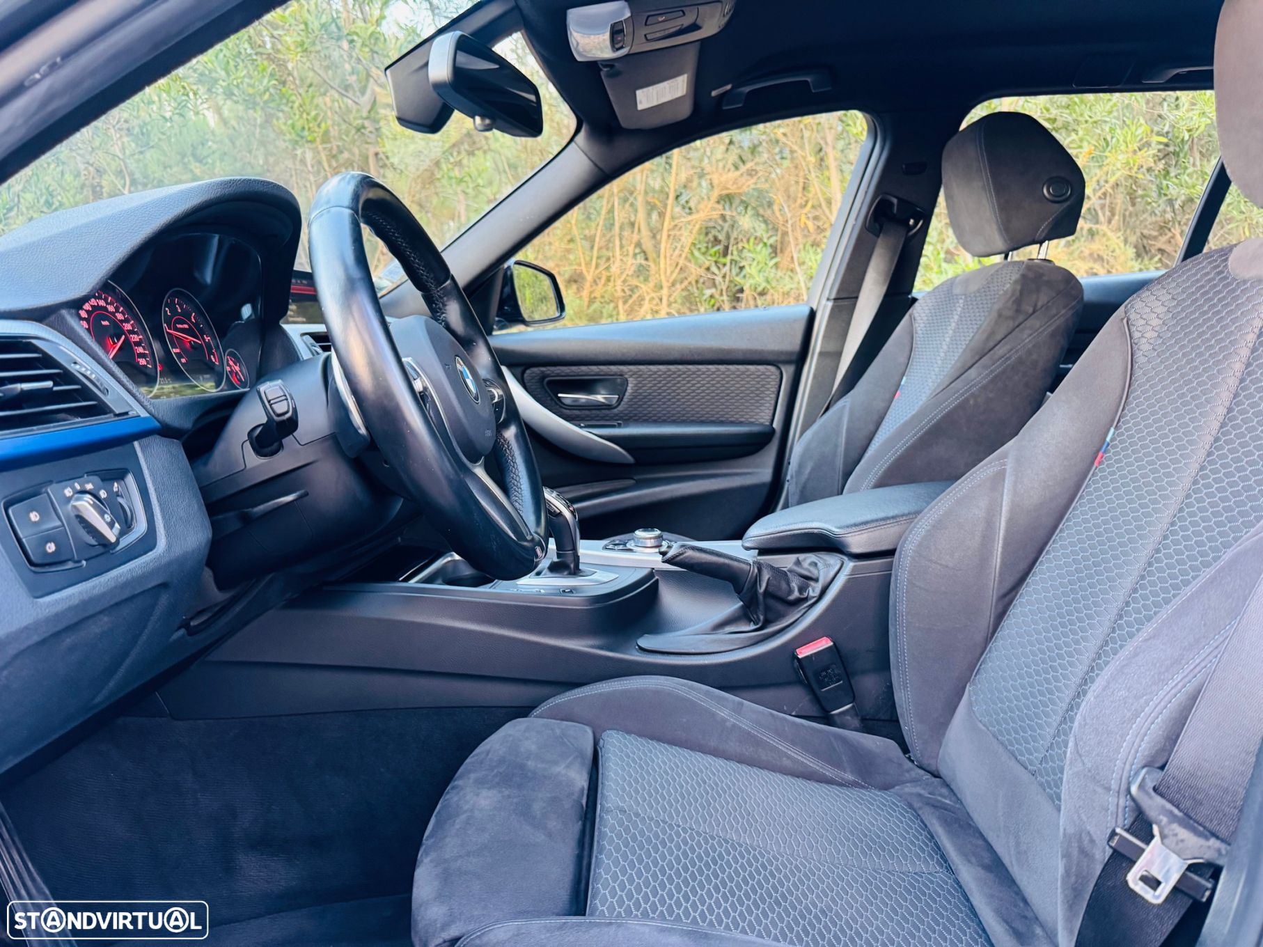 BMW 320 d Touring Auto Pack M - 19