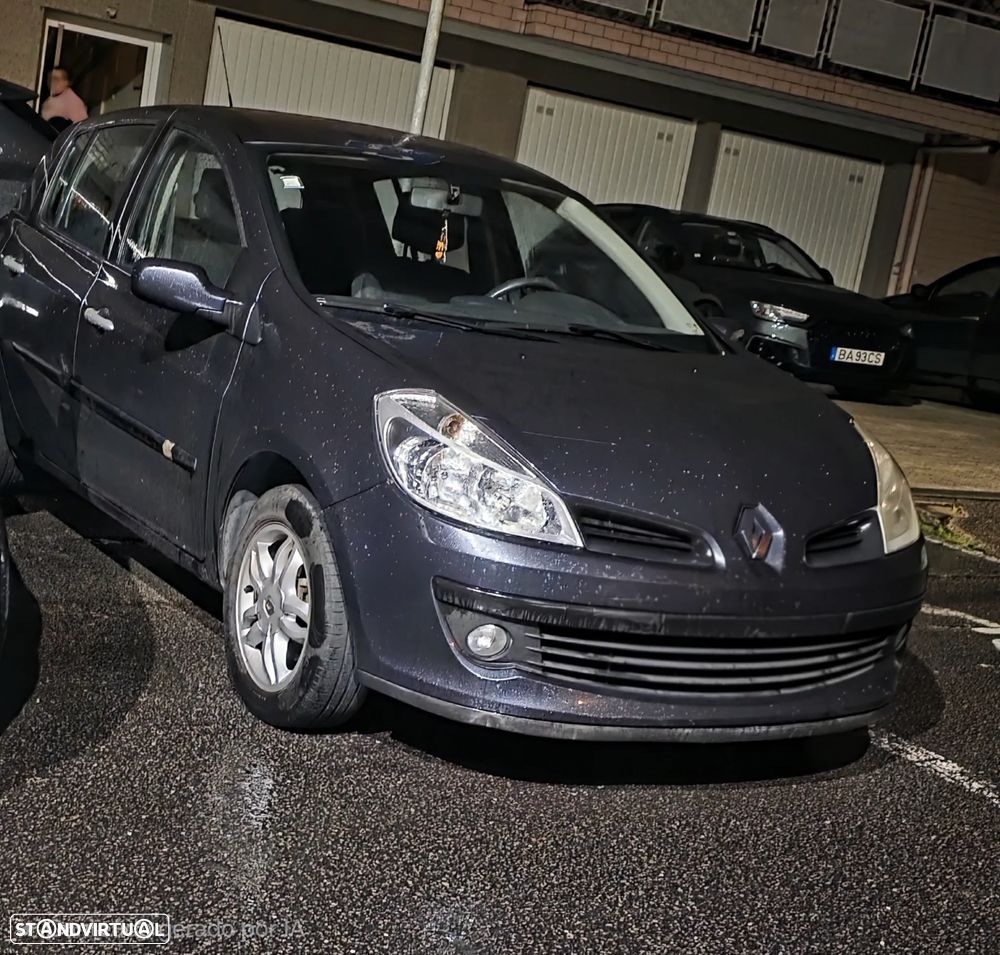 Renault Clio 1.2 16V Dynamique - 1