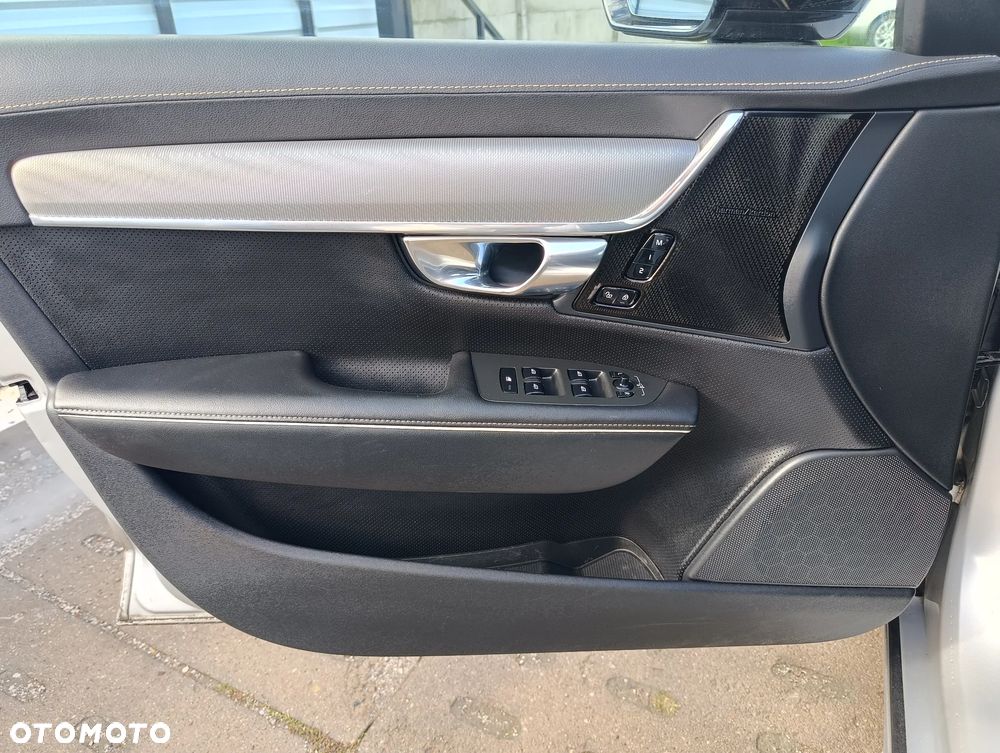 Volvo V90 - 24