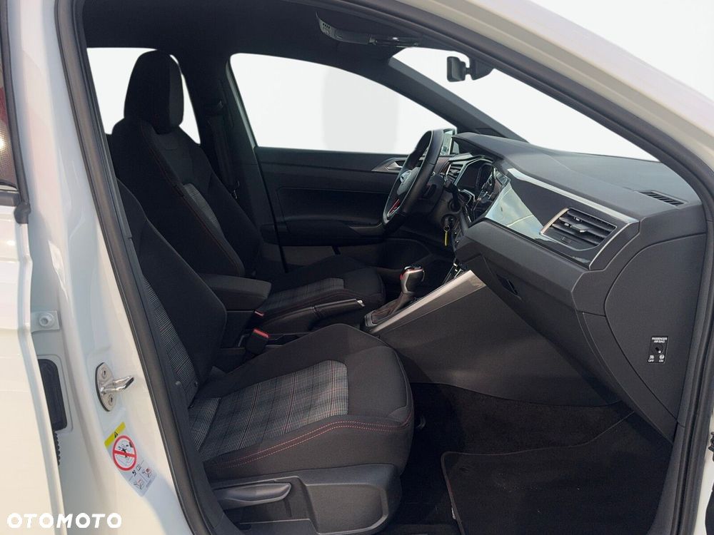 Volkswagen Polo - 15