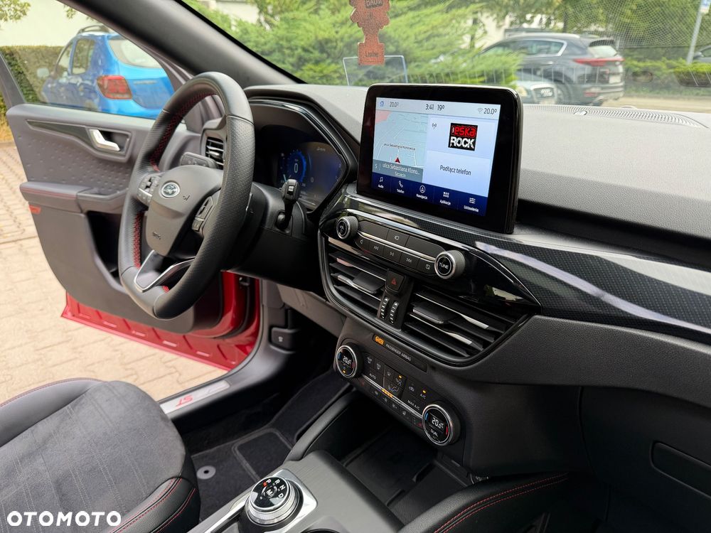 Ford Kuga - 33