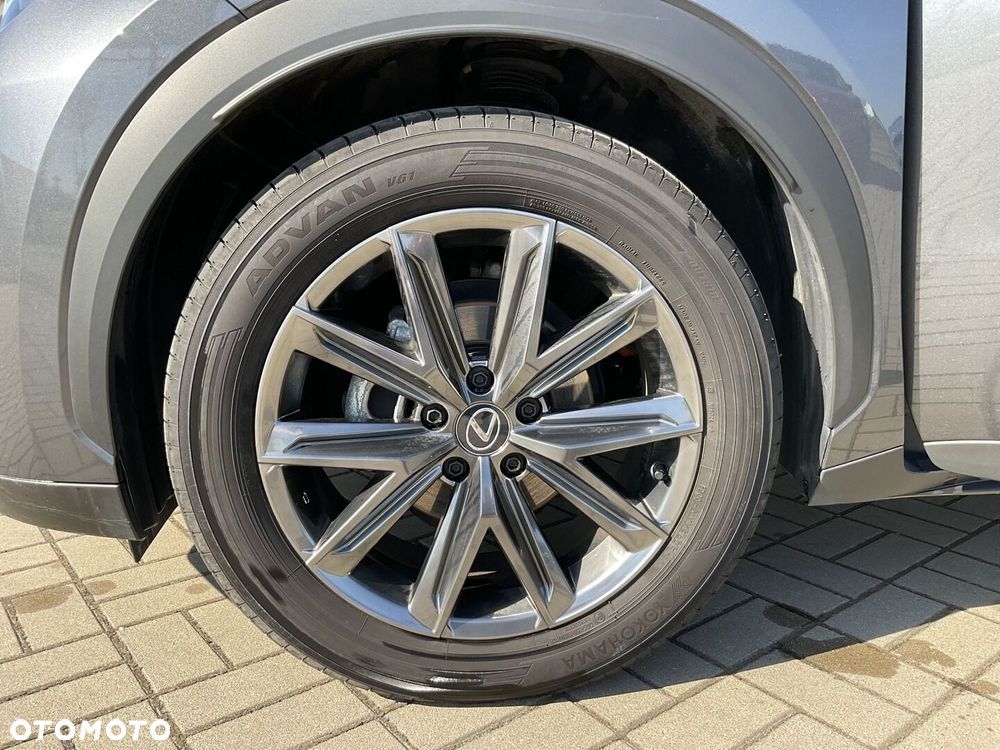 Lexus LBX 1.5 Hybrid - 20