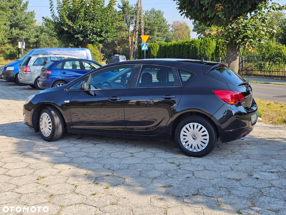Opel Astra 1.4 Turbo Style - 30
