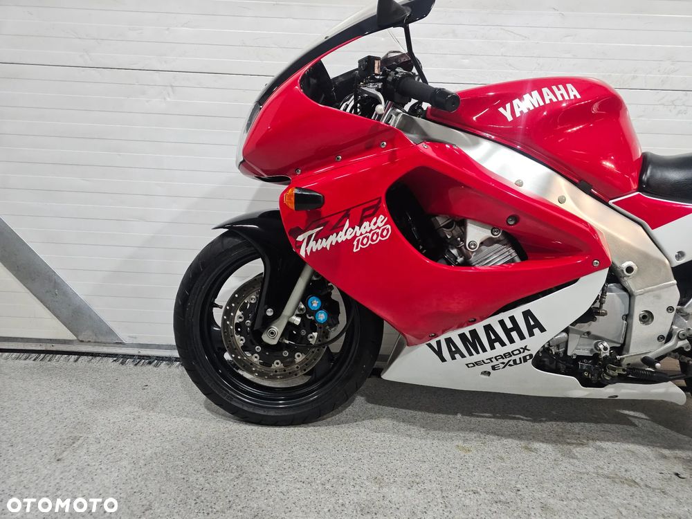 Yamaha YZF - 6