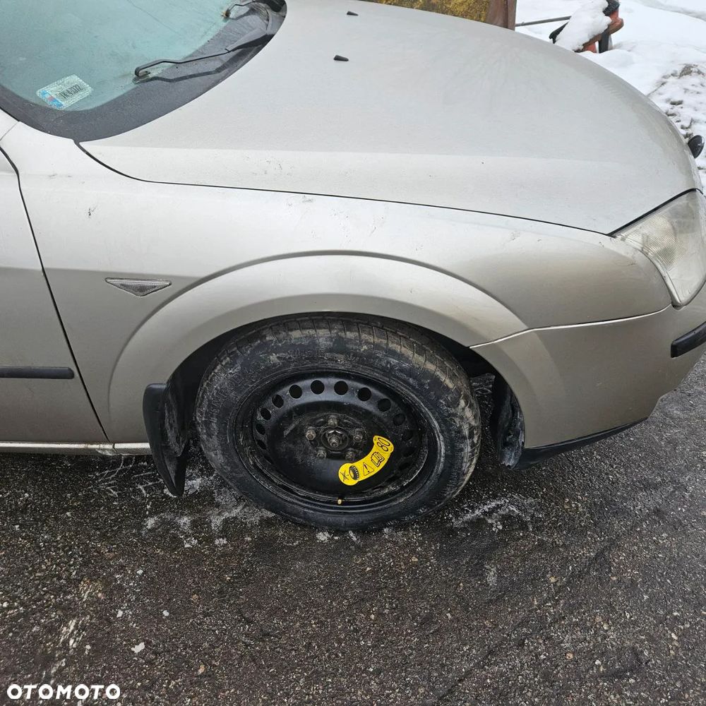 Błotnik / błotniki / prawy lewy przód / Ford Mondeo Mk3 (kod lak: L3) - 1