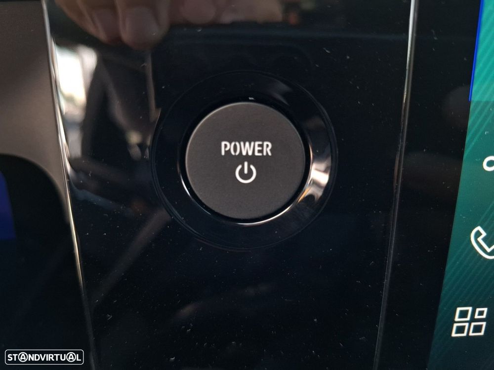 Renault 4 E-Tech 52 kWh Techno Autonomia Conforto - 19