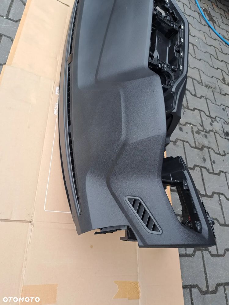 Volkswagen T Roc deska rozdzielcza konsola airbag - 3