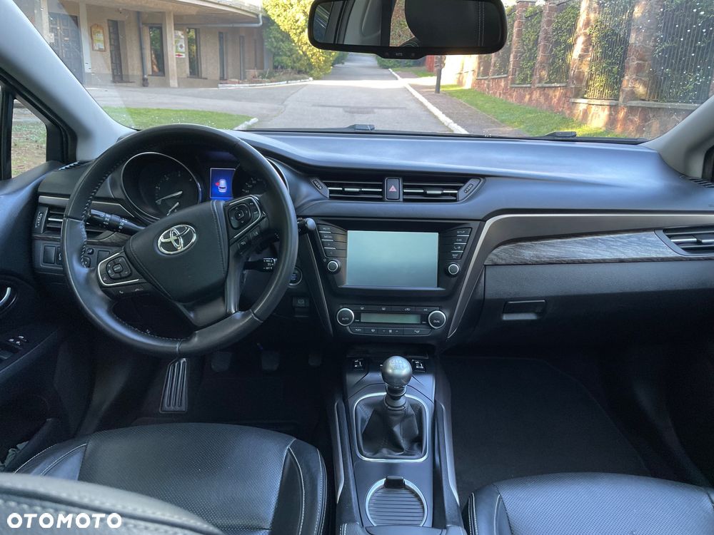 Toyota Avensis 2.0 D-4D Prestige - 17