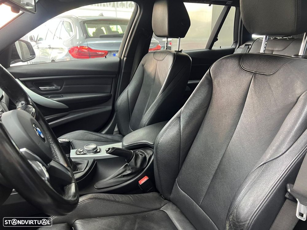 BMW 320 d Touring Pack M - 40