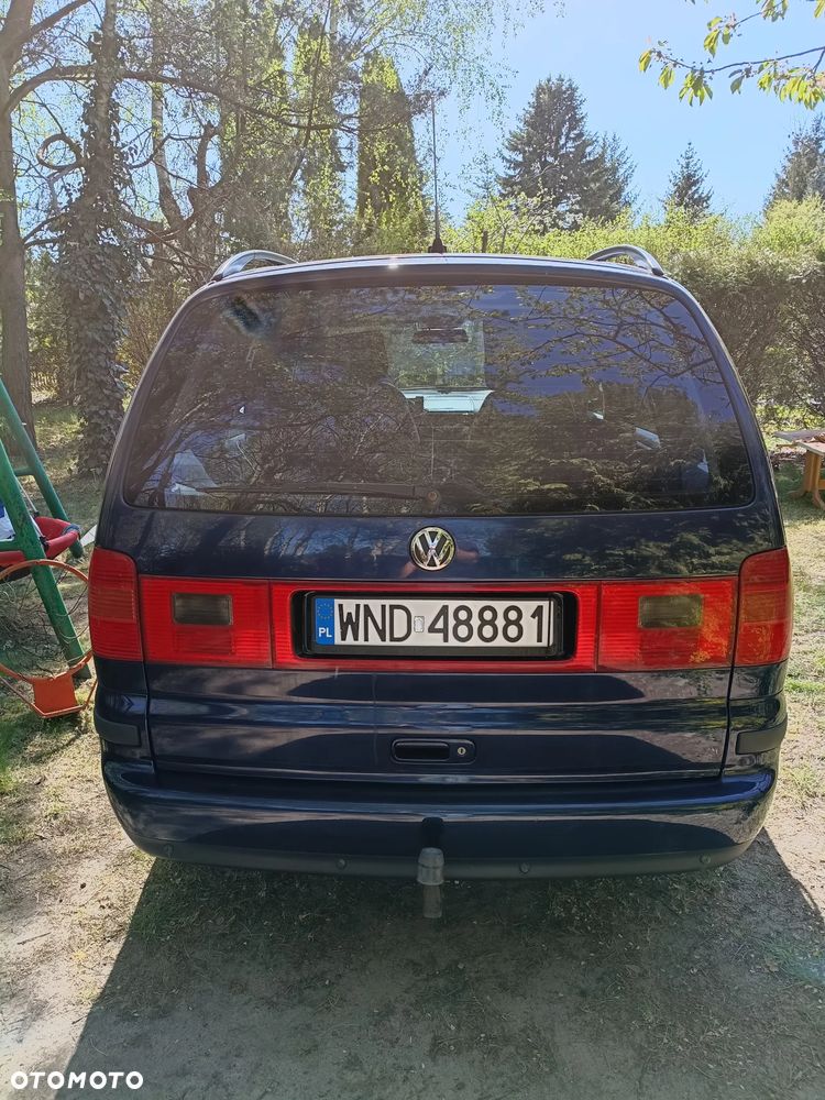 Volkswagen Sharan 1.9 TDI Comfortline Tiptr - 18
