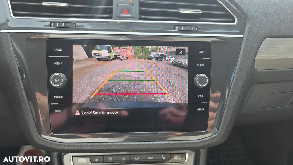 Volkswagen Tiguan - 13