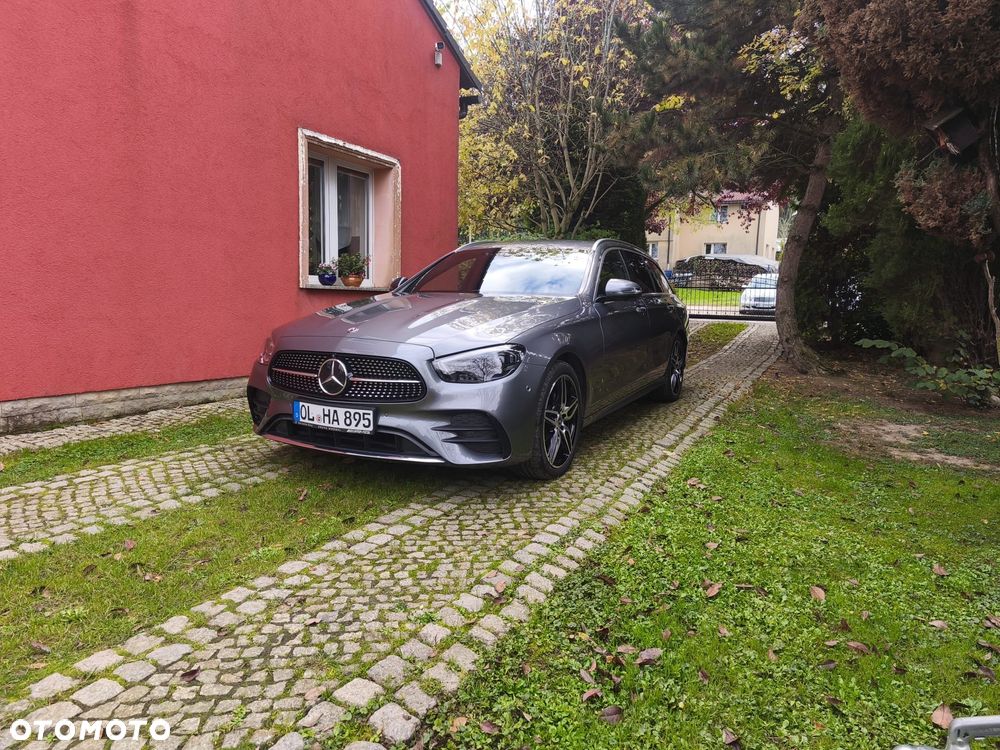 Mercedes-Benz Klasa E 220 d T 9G-TRONIC AMG Line - 1