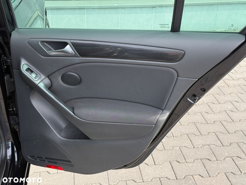 Volkswagen Golf 2.0 TDI Comfortline - 25