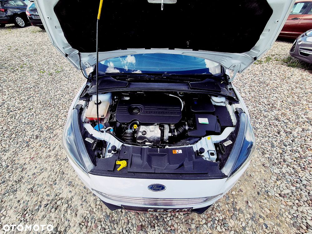 Ford Focus - 36