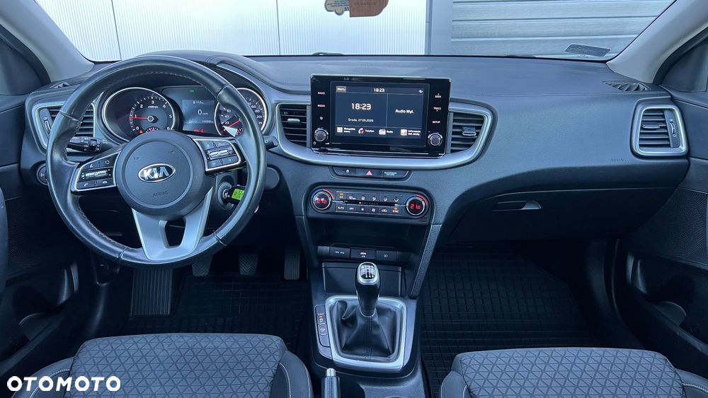 Kia Ceed 1.6 CRDi SCR M - 5