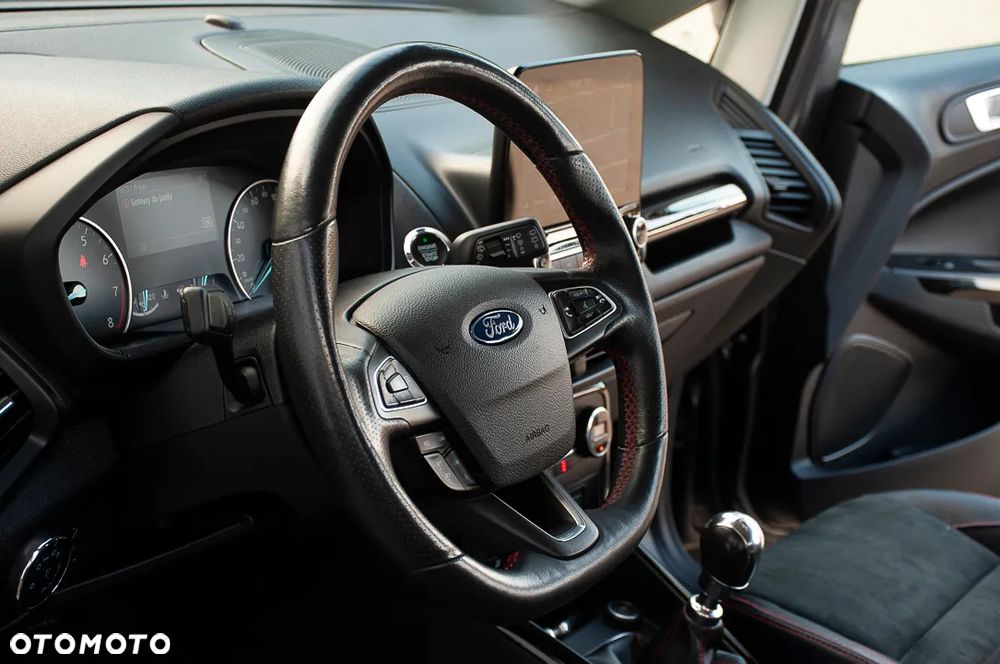 Ford EcoSport 1.0 EcoBoost ST-Line Black ASS - 32
