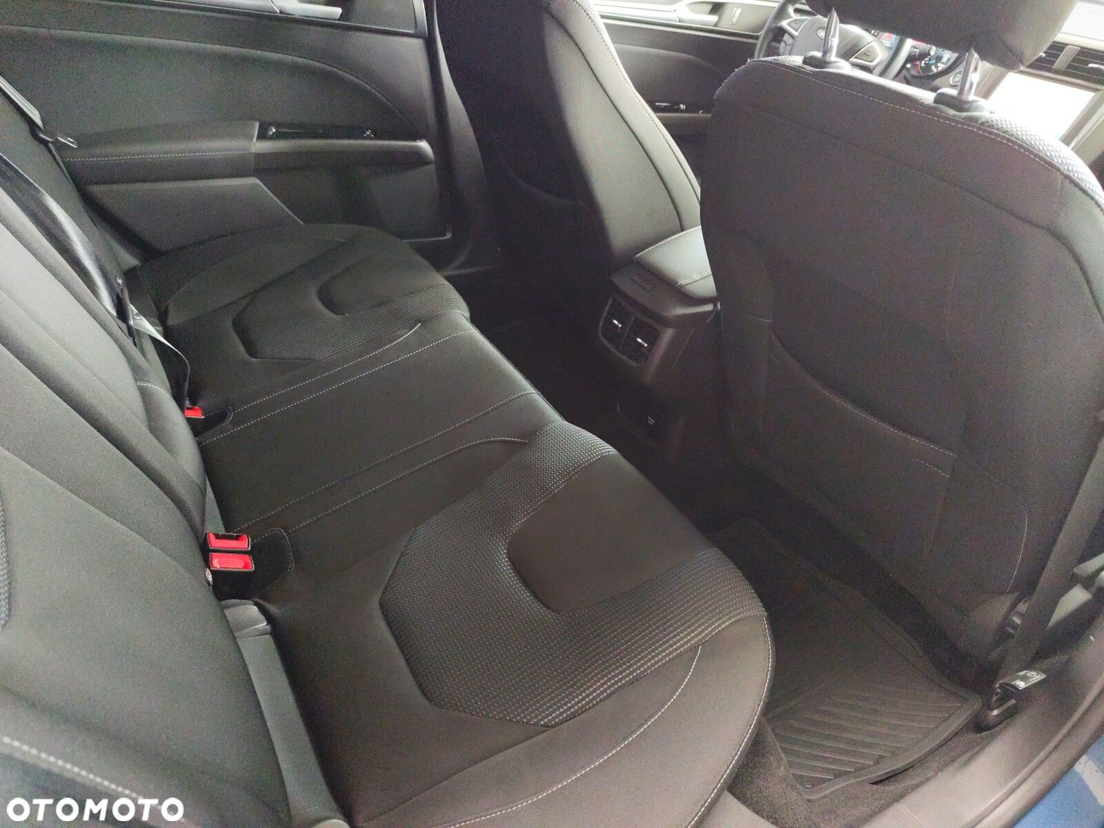 Ford Mondeo - 19