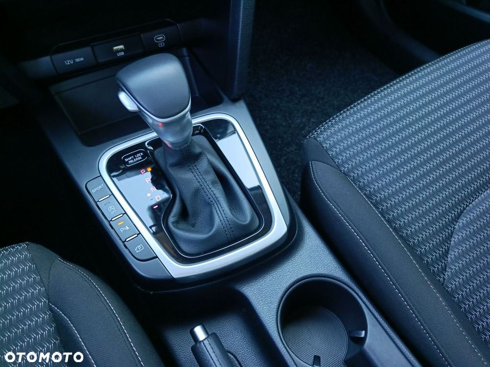 Kia XCeed - 15