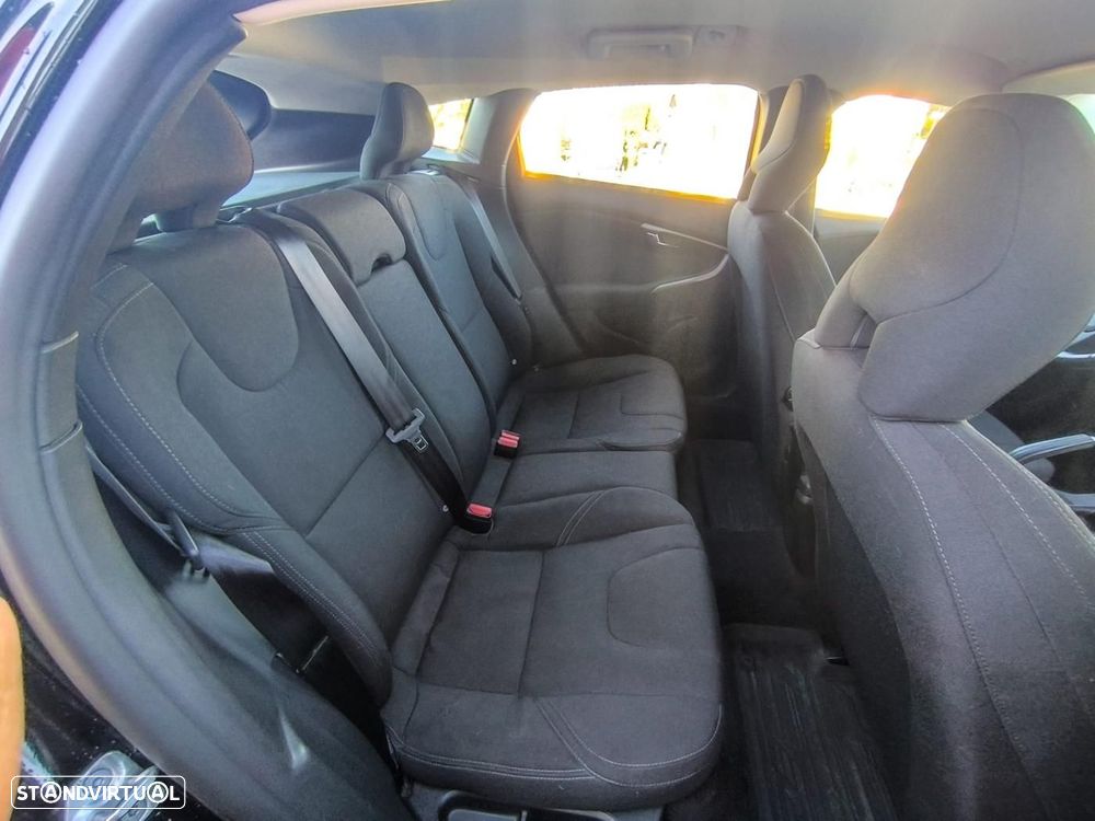 Volvo V40 2.0 D2 Kinetic - 14