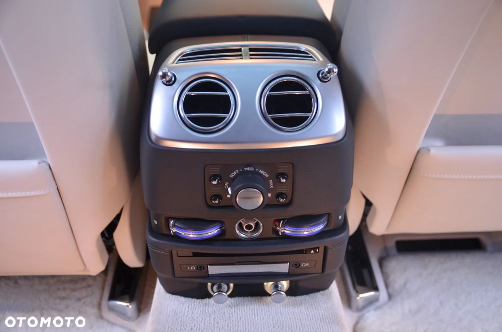 Rolls-Royce Ghost Standard - 32