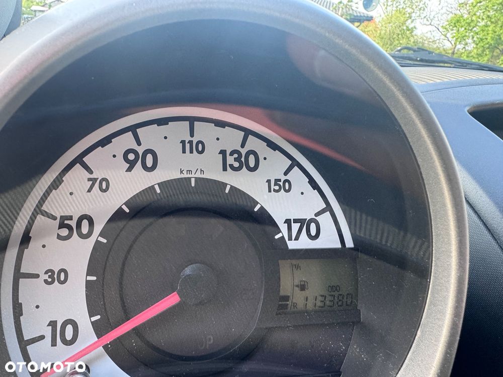 Peugeot 107 1.0 Active - 9