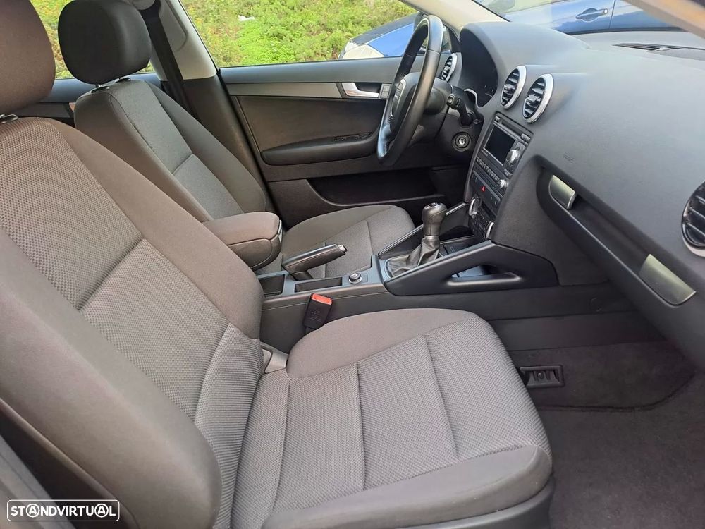 Audi A3 Sportback 1.6 TDI S-line - 24