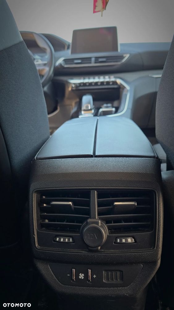 Peugeot 5008 1.6 BlueHDI Allure S&S EAT6 - 30