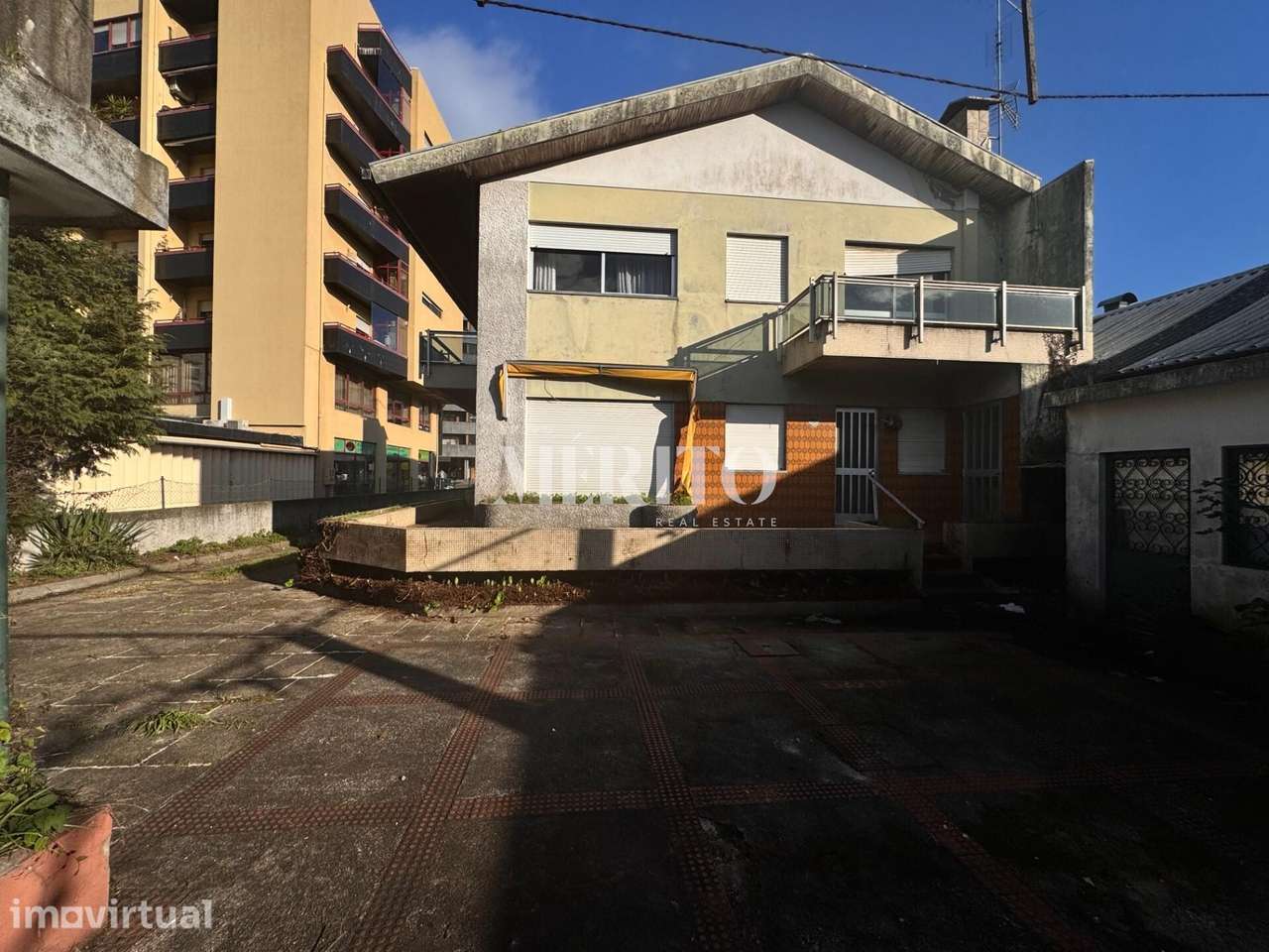 Moradia no centro de Vila Nova de Famalicão - Grande imagem: 2/11