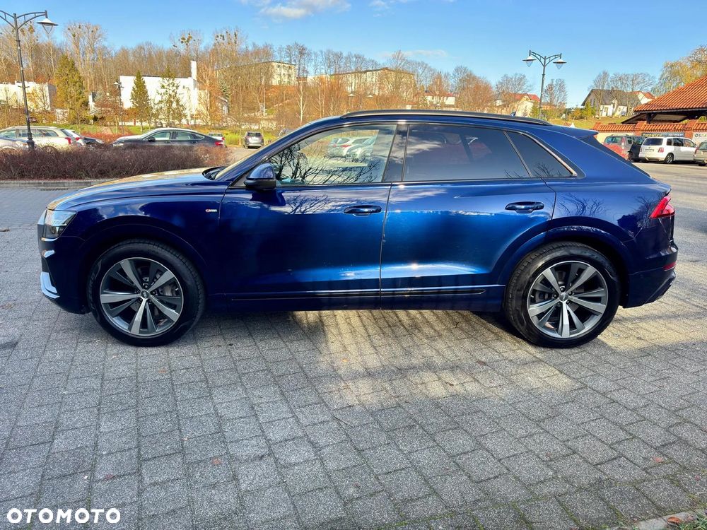 Audi Q8 - 11