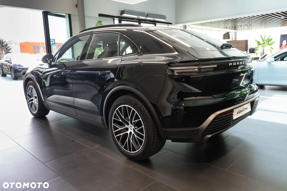 Porsche Macan - 2