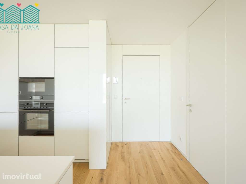Apartamento T1 com Lugar de Estacionamento em Aveiro - Grande imagem: 3/24