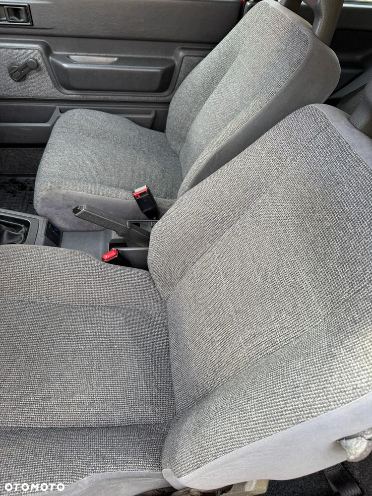 Volvo Seria 300 - 9
