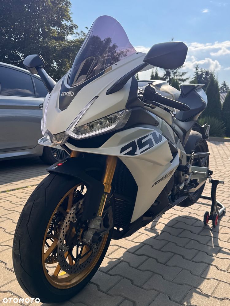 Aprilia RSV - 11