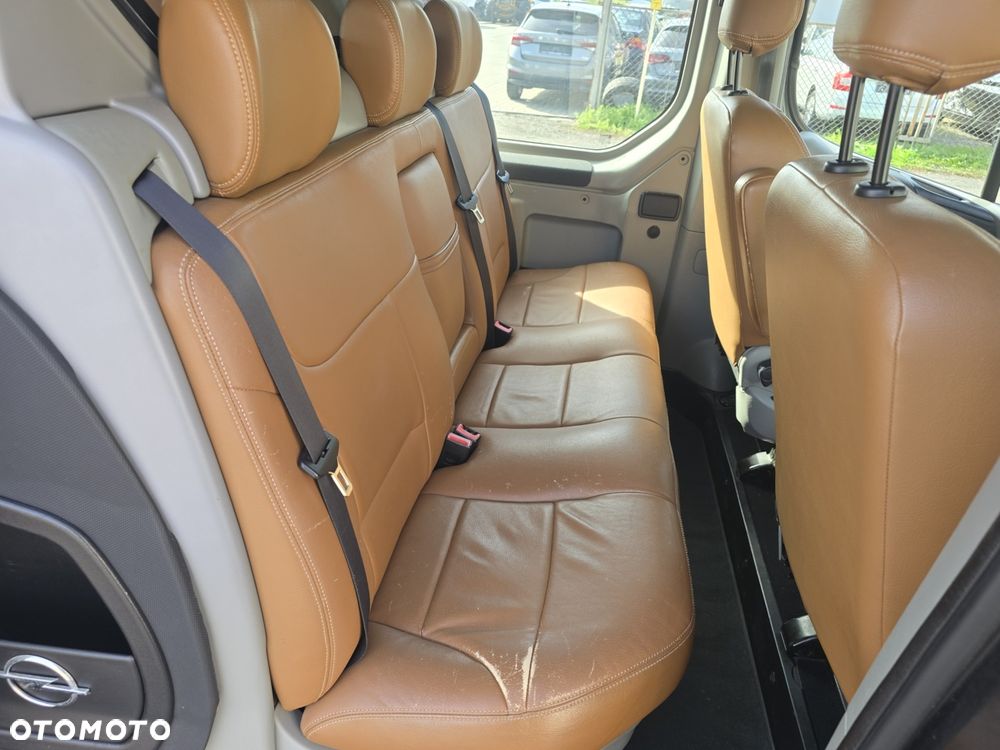 Opel Vivaro - 16