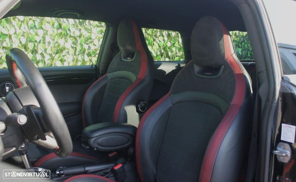 MINI 3 Portas John Cooper Works Auto Desportiva - 11