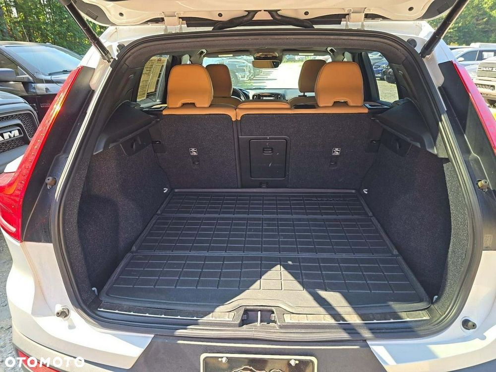Volvo XC 40 T5 AWD Inscription - 10