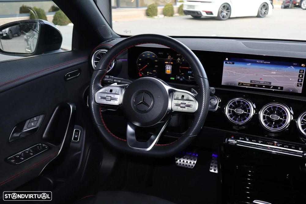 Mercedes-Benz CLA 250 e Shooting Brake AMG Line - 11